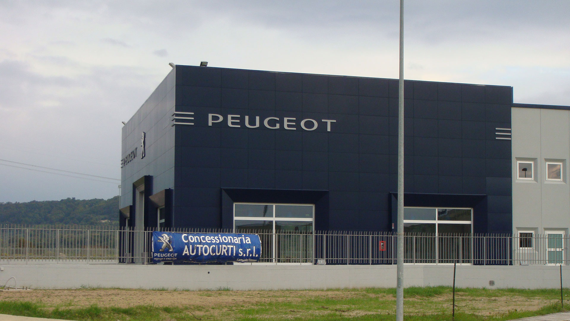 peugeot-auto-curti-1